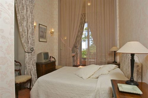 Chateau Juvenal Hotel Saint-Hippolyte-le-Graveyron Exterior photo