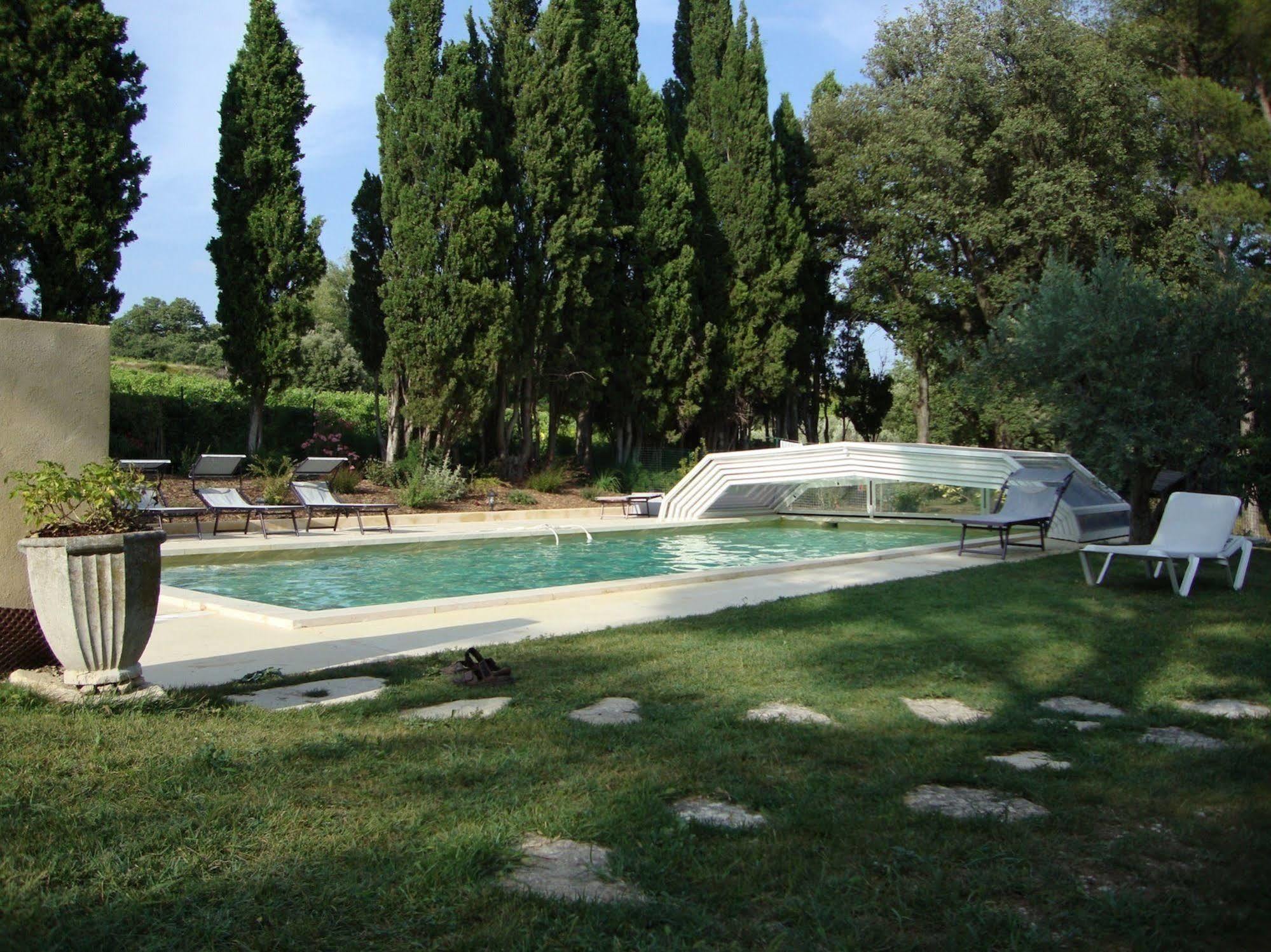 Chateau Juvenal Hotel Saint-Hippolyte-le-Graveyron Exterior photo